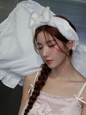 Kwon Eunbi leaked photo #73