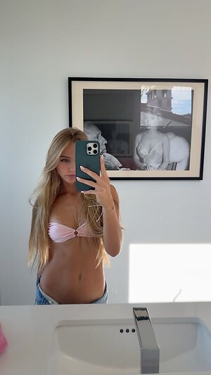 Kyla Dodds leaked photo #84