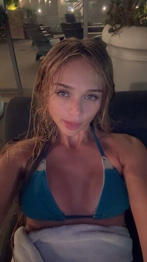 Kyla Dodds leaked photo #87