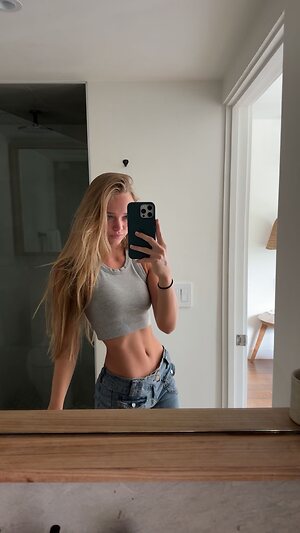 Kyla Dodds leaked photo #165