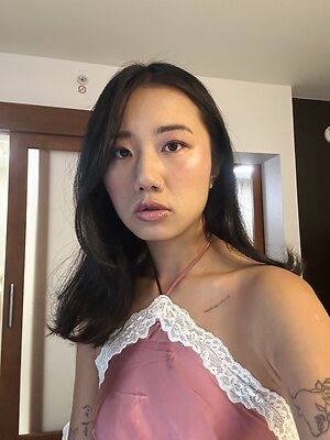 Kylie Cheung leaked photo #29