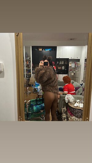 Kylie Cheung leaked photo #38