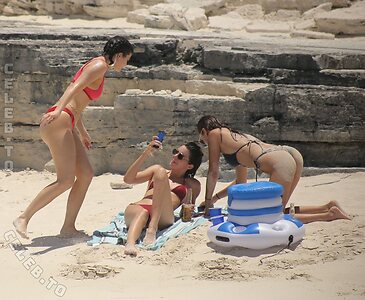 Kylie Jenner Nude Leaked Photo #111