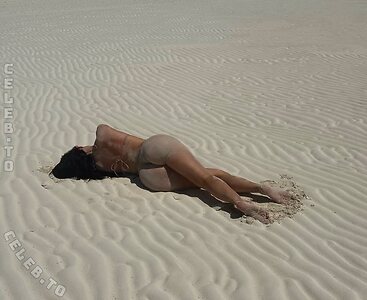 Kylie Jenner Nude Leaked Photo #115