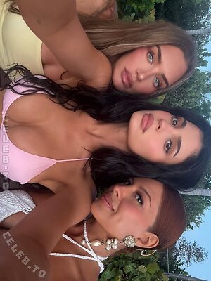 Kylie Jenner photo