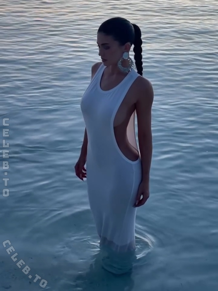 Kylie Jenner photo