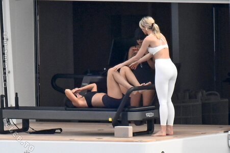 Kylie Jenner Nude Leaked Photo #490