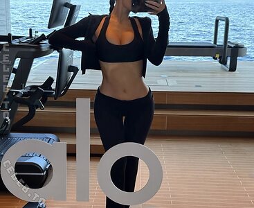 Kylie Jenner photo