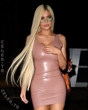 Kylie Jenner photo