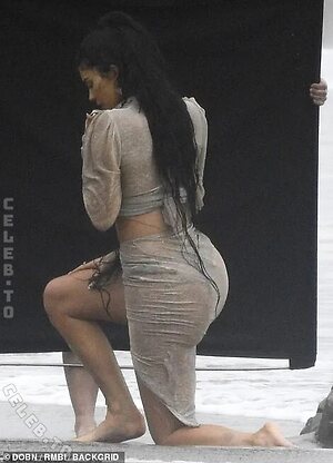 Kylie Jenner photo