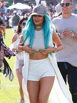 Kylie Jenner photo