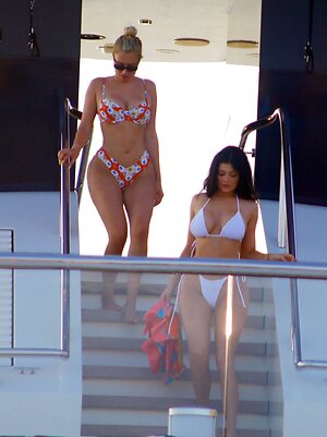 Kylie Jenner leaked photo #994