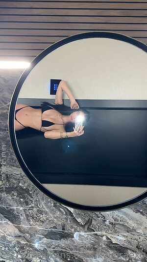 Kylie Rae Nude Photos