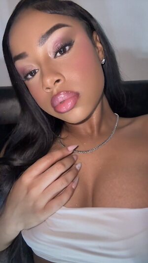 Kyrstennsheree leaked photo #3