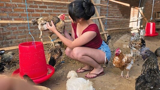 La criadora de gallinas leaked photo #7