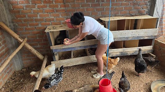 La criadora de gallinas leaked photo #14