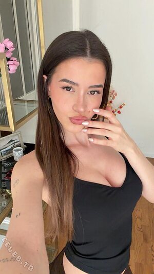 Léa Elui Nude Leaked Photo #23