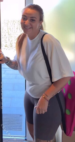 Laberrhababer Sarah Nude Leaked Photo #10