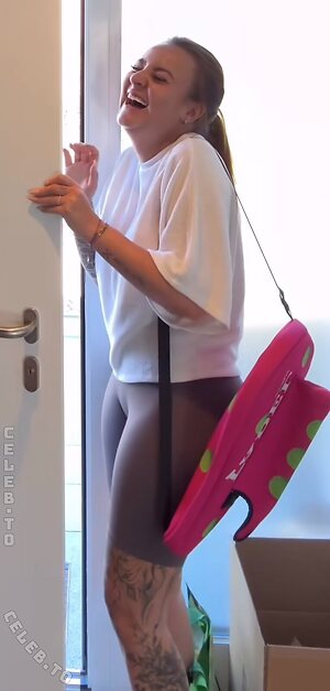 Laberrhababer Sarah Nude Leaked Photo #11