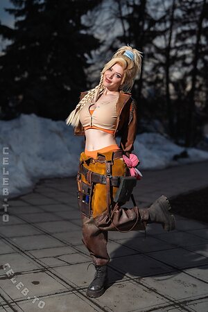 Lada Lyumos Nude Leaked Photo #41