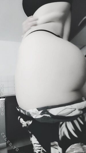 lady_piaculum Nude Leaked Photo #2