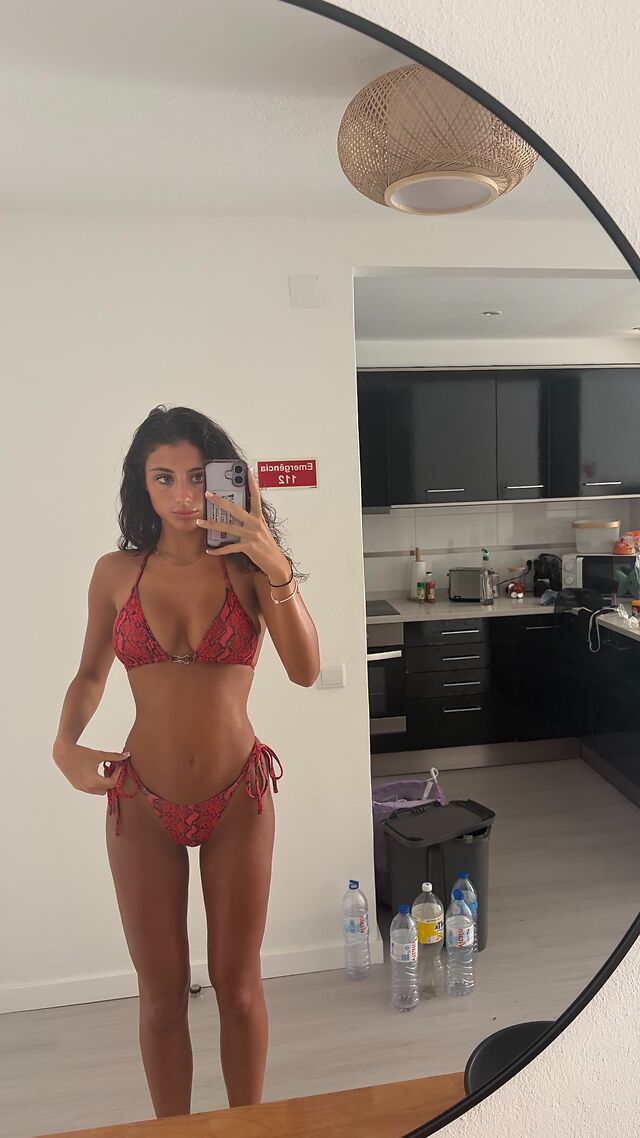 Laila Abadi leaked photos