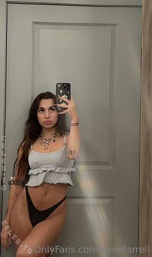 Laine Farrell Nude Leaked Photo #2