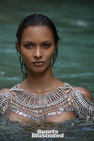 Lais Ribeiro leaked photo #54