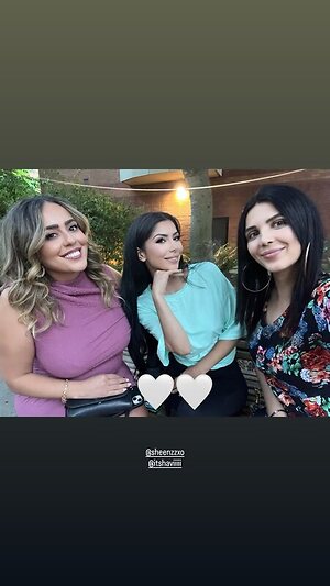 lala.vybes leaked photo #7