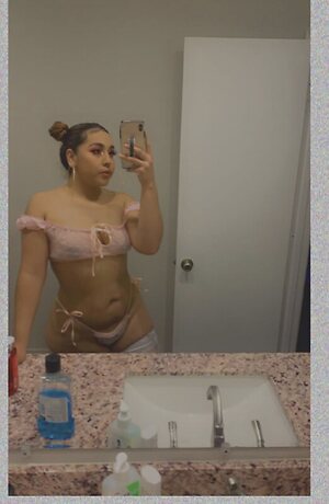 lalola__ leaked photo #2