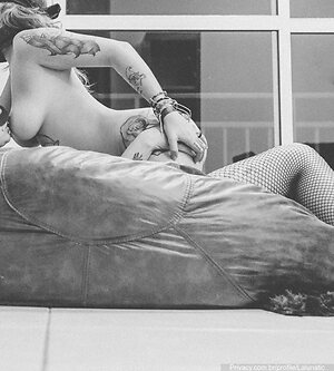 Laluna Nude Leaked Photo #13