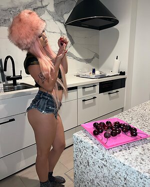 Lana leaked photo #9