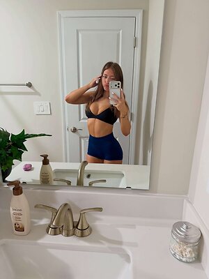 Lanah Dwyer leaked photo #79