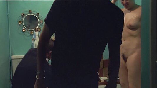 Lara Clifton leaked photo #3