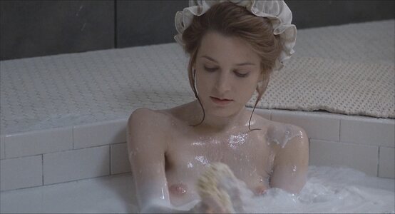 Lara Flynn Boyle Nude Leaked Photo #13