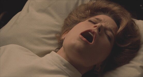Lara Flynn Boyle Nude Leaked Photo #23