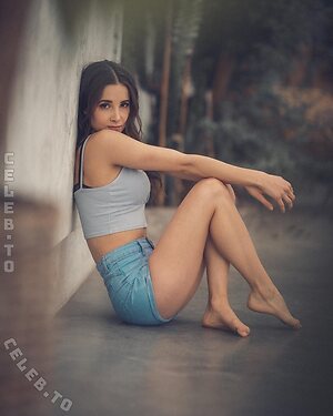 Lara Kimpel Nude Leaked Photo #5