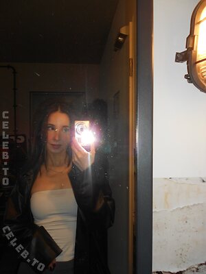 Lara Kimpel Nude Leaked Photo #32