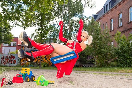 Lara Larsen Nude Leaked Photo #211