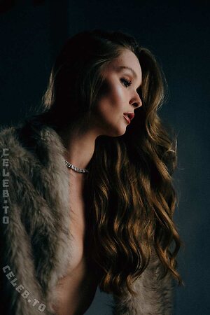 Lara Oster leaked photo #37