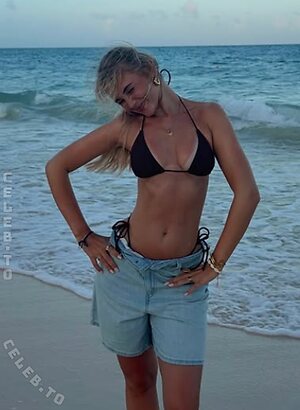 Lara Spengler Nude Leaked Photo #18
