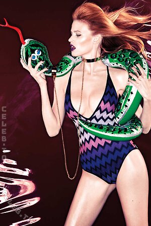 Lara Stone Nude Leaked Photo #3