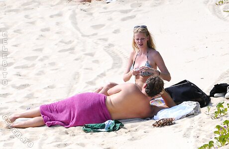 Lara Stone Nude Leaked Photo #49