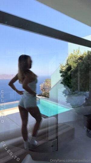 Lara Wilson leaked photo #262
