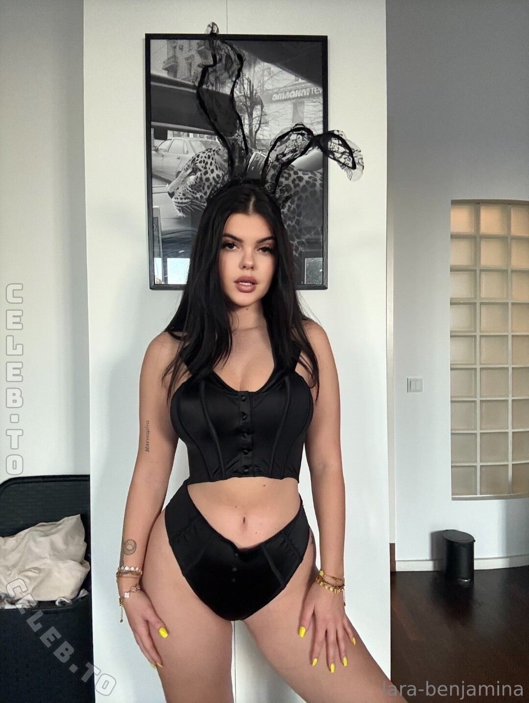 Lara Winter photo