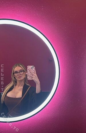 Laraa08 Nude Leaked Photo #15