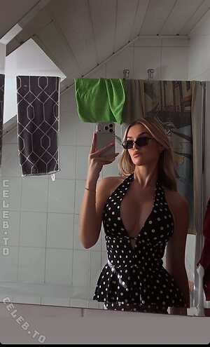 Laraa08 Nude Leaked Photo #36