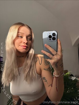 Laracassie Nude Leaked Photo #12