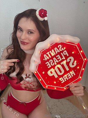 LaraDeLulu Nude Leaked Photo #49