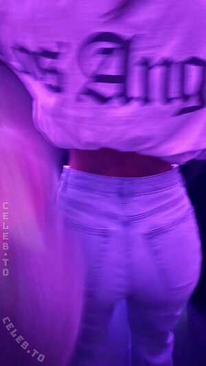 laraemiii Nude Leaked Photo #3